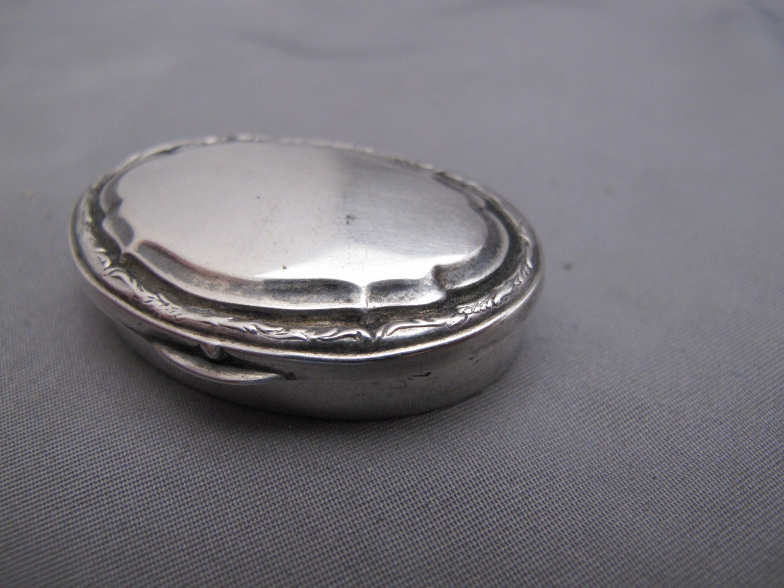 Nice GERMAN 830 Silver Oval PILL BOX-No Mono-Marked PK