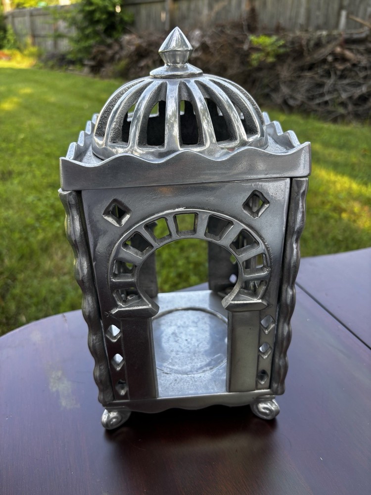 Chaleur Designed Aluminum Light lantern