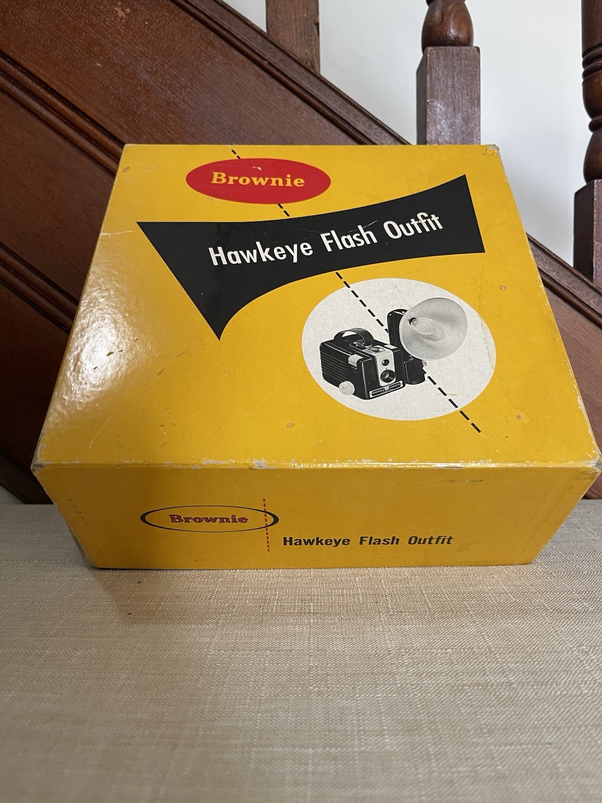 Vintage Kodak Brownie Hawkeye Flash Outfit Model Camera w/Original Box Plus Film