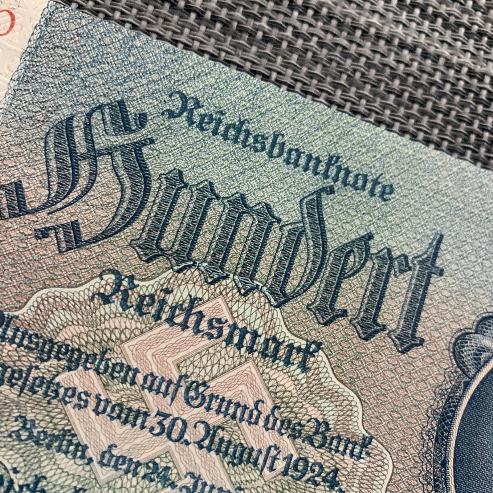 100 NAZI GERMAN Mark SWASTIKA Banknote (1935) P183 WWII, WW2 Currency Money