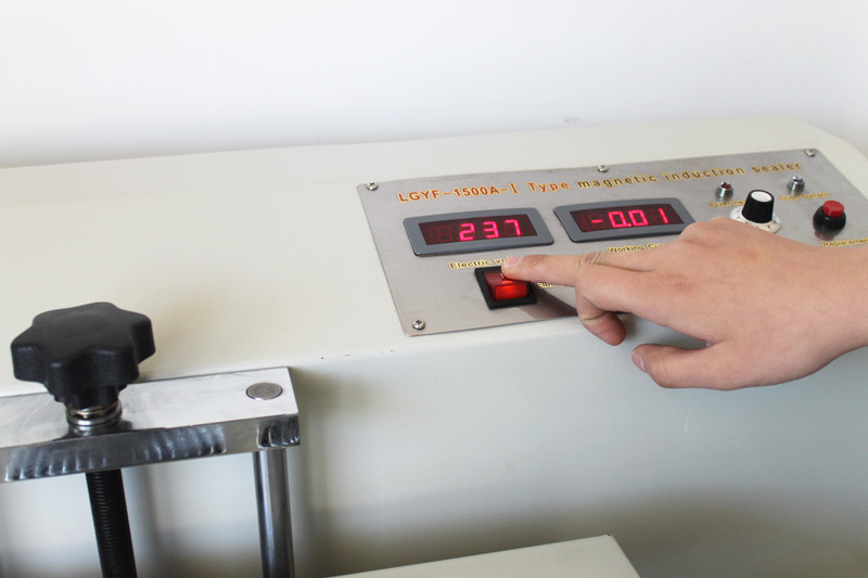 Electromagnetic Continuous Induction Bottle Sealer c 20-50mm 220V