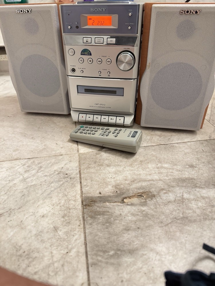 *READ DESCRIPTION: Cassette Doesn’t Work- Sony HCD-EP313 Bookshelf CD Player