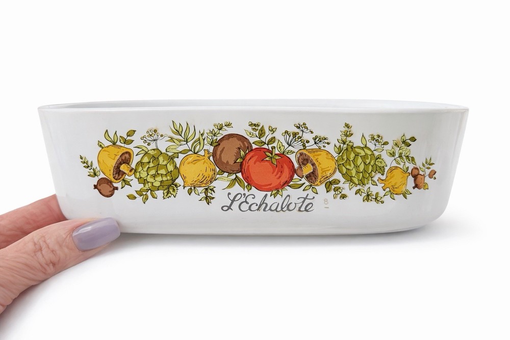 CorningWare L’Echalote Vegetable Pattern Casserole w/ Clear Glass Lid