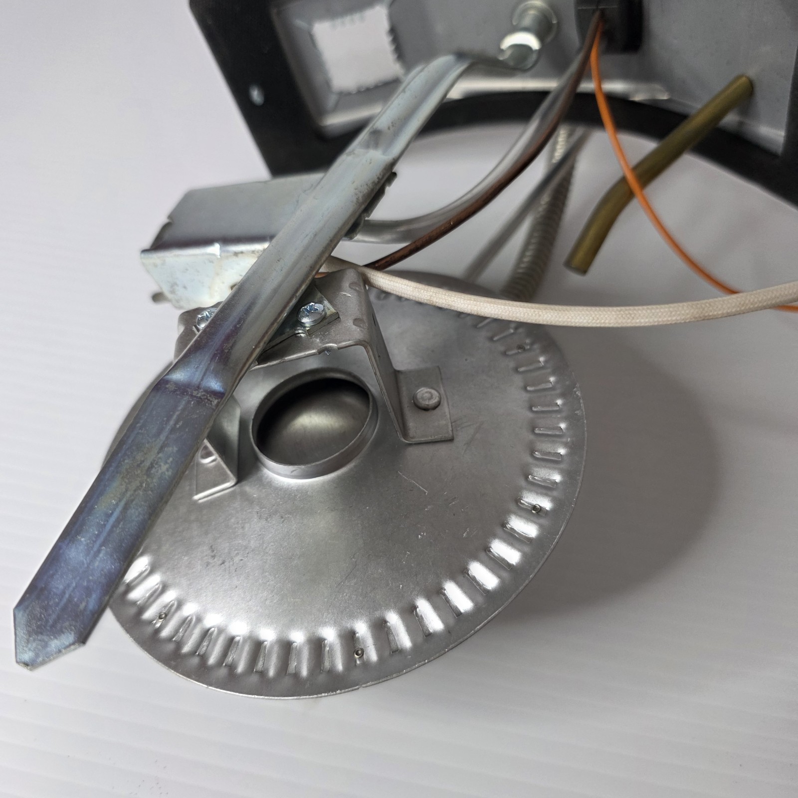 AO Smith Kit Final Burner Assembly LP 14" #51 Orifice 100111592 In Box