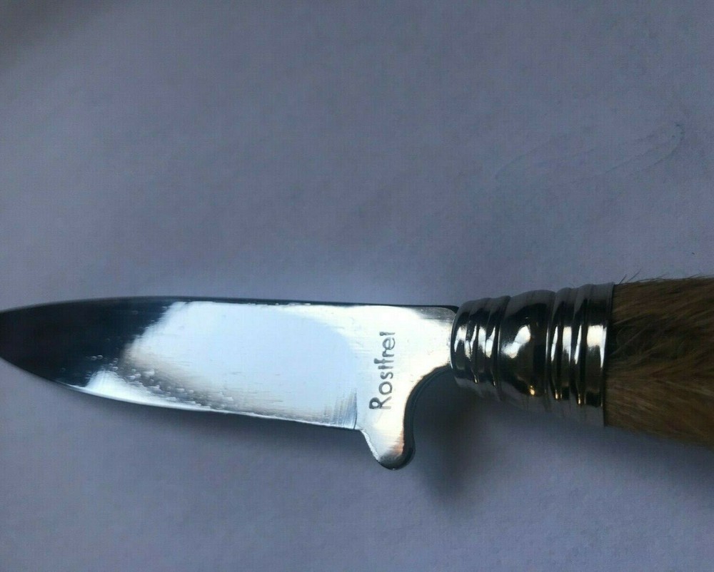 Rostfrel Deer Hoof knife with sheath