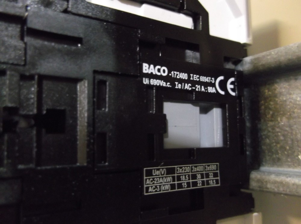 NIB BACO 222128 0174461 DISCONNECT SWITCH (VV1)