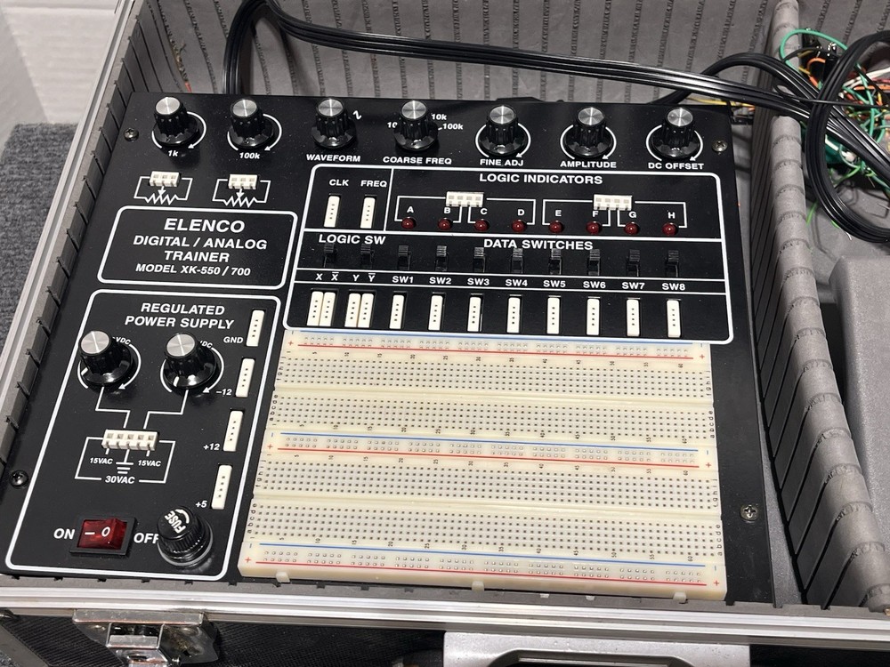 Elenco Electronics XK-700 Digital/Analog Trainer