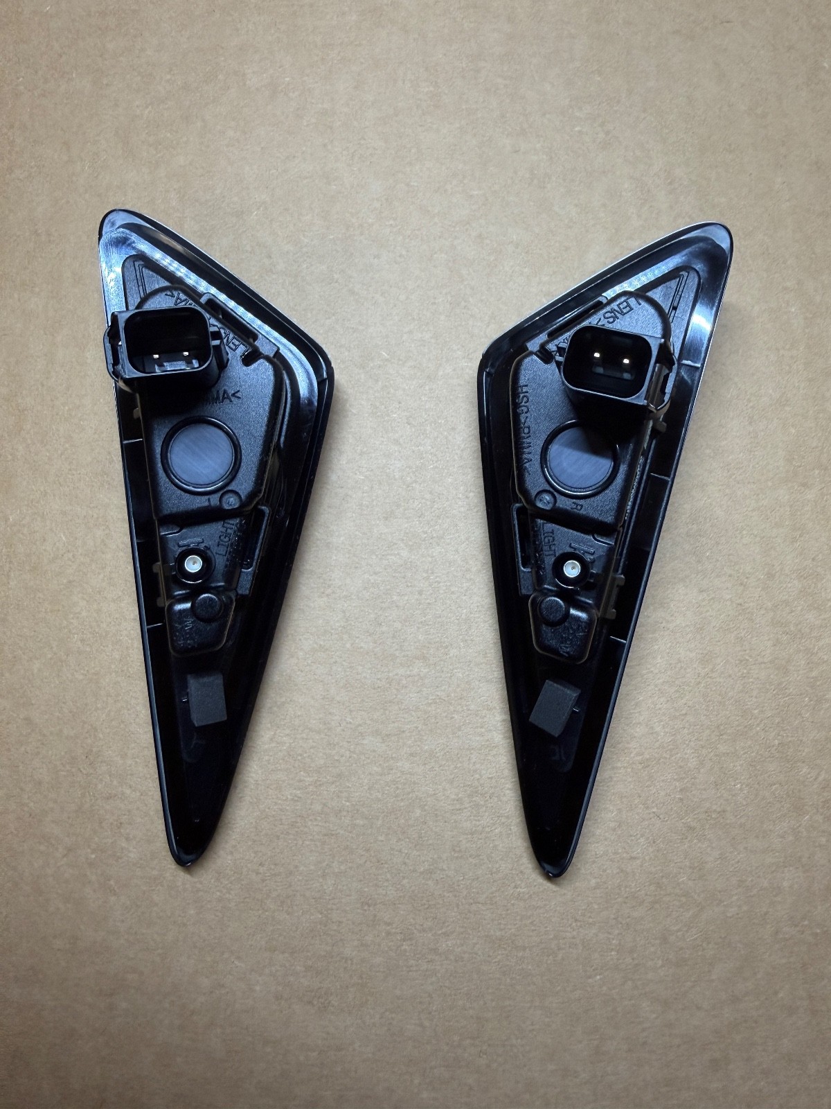 OEM Tesla Model 3 Y left+right repeater lamp cameras assembly 1495864 1495865