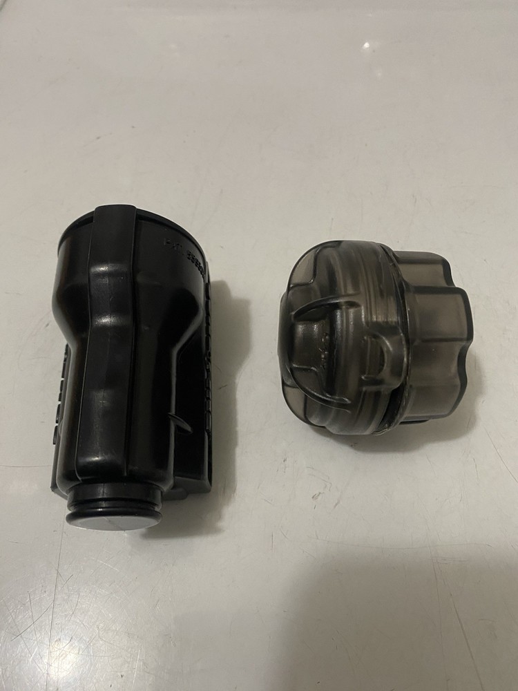 Sure fire Flashlight Speed Polymer Black Holster And Battery Case