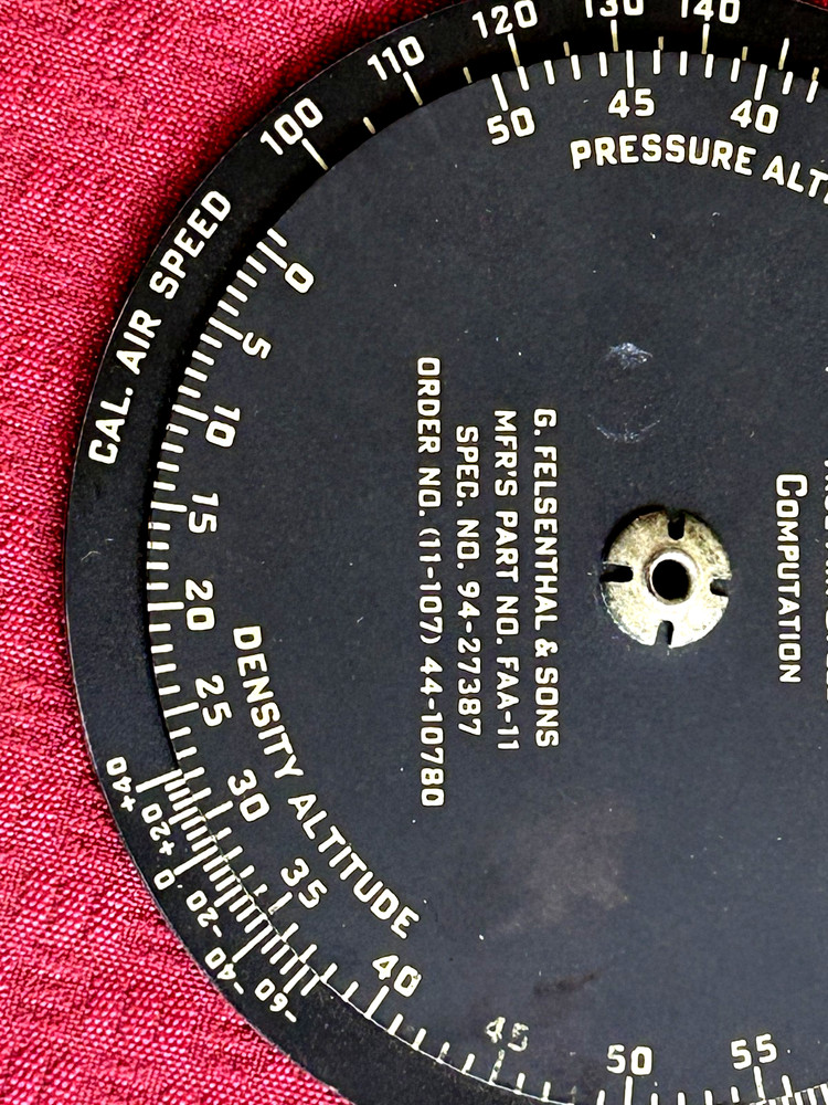 U.S. Army Air Forces TYPE D-4 TIME & DISTANCE COMPUTER