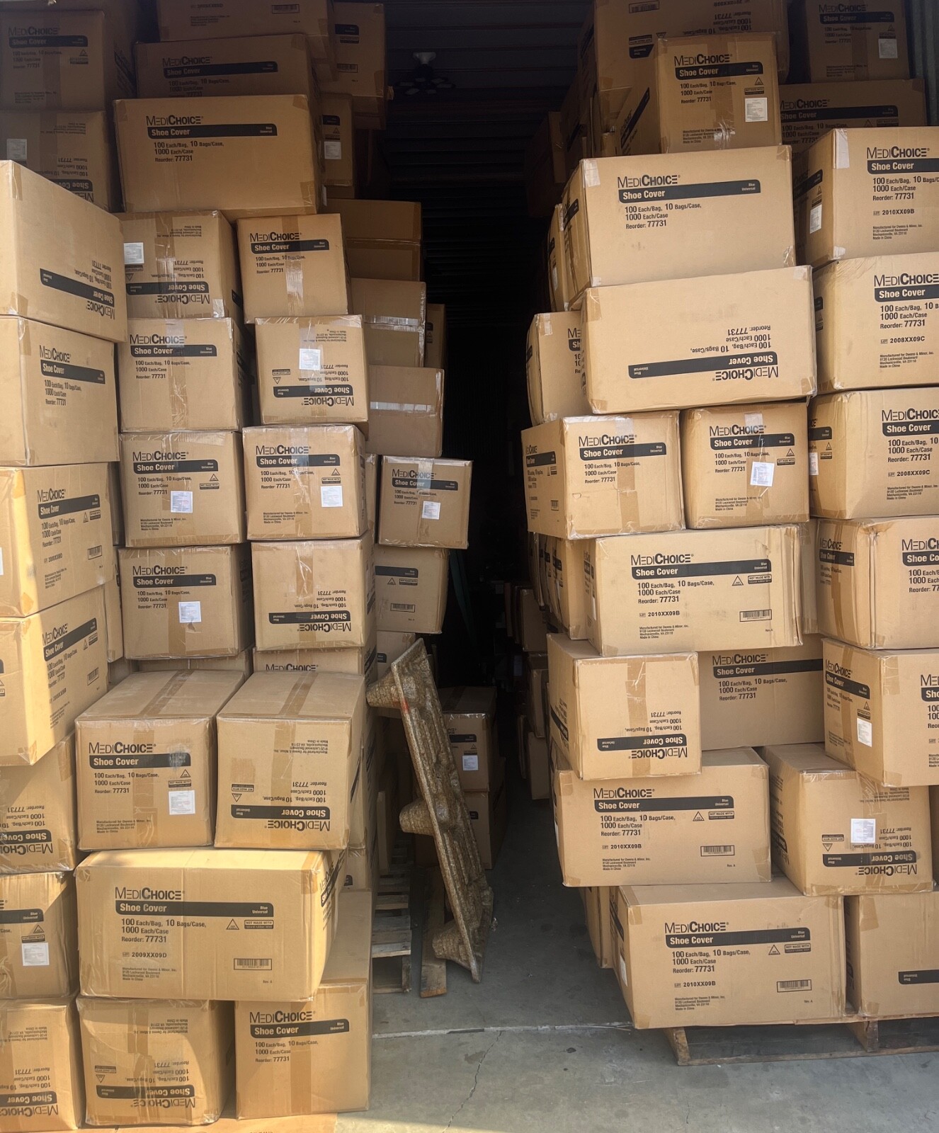 1000Pcs Disposable Blue Polypropylene Shoe Cover with Tread XL Size