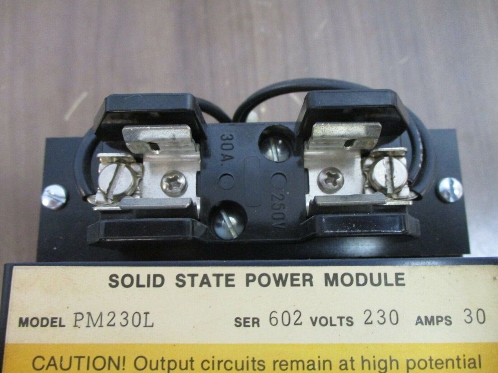 Harrel Solid State Power Module PM-230L 30A 230V Control: 10VDC Used