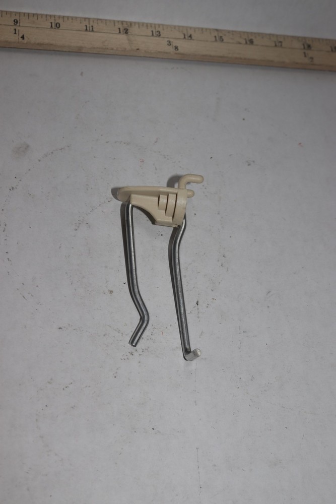 (25-Pk) Peg Hook 4"