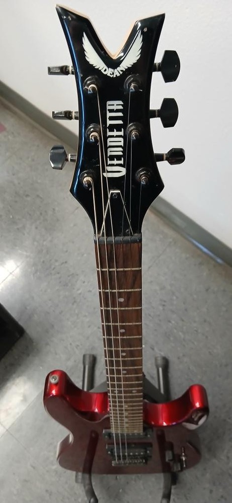 DEAN GUITARS VENDETTA (P06034009)