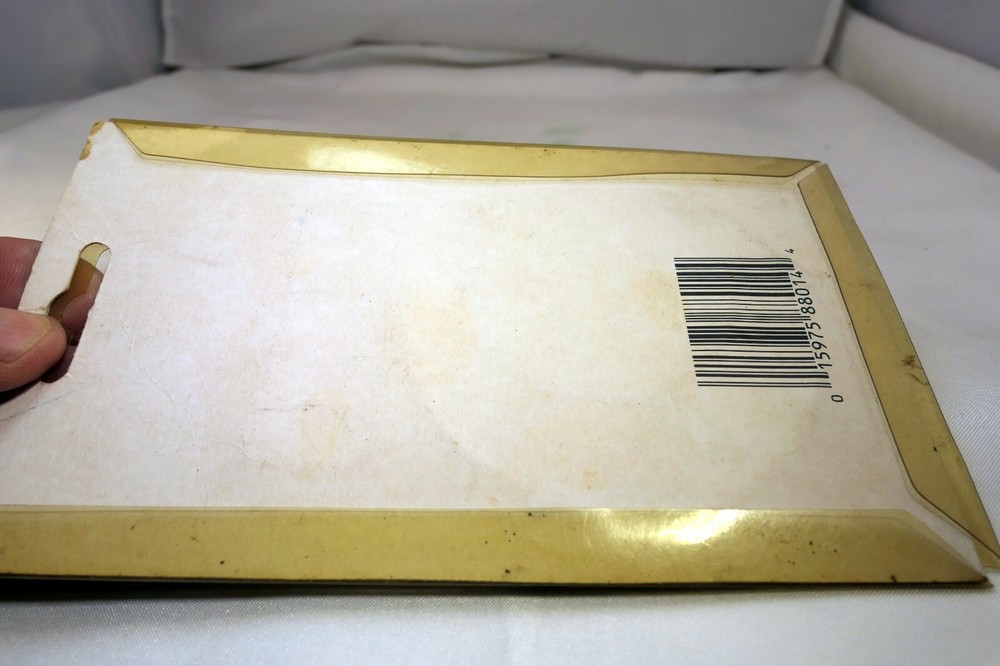 55mm Front Lens Cap snap on type with leach keeper string P55CH