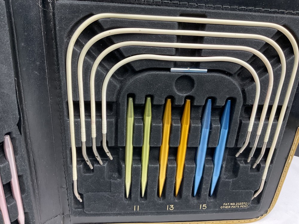 BOYE Needle Master Kit Circular Knitting Needle Kit 2 Cases Incomplete