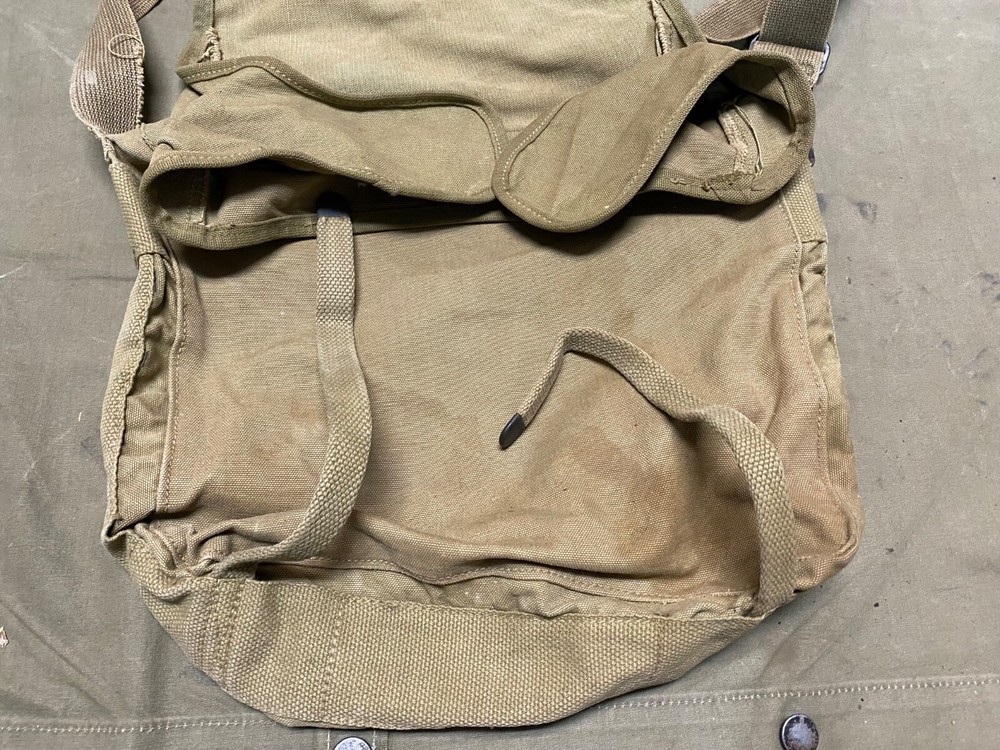 ORIGINAL WWII US USMC MARINE P1941 OFFICER MUSETTE CARRY BAG-BOYT, 1943