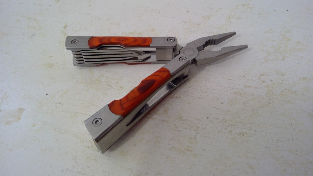 MultiTool NICE Used Condition Pocket Knife Multi Tool