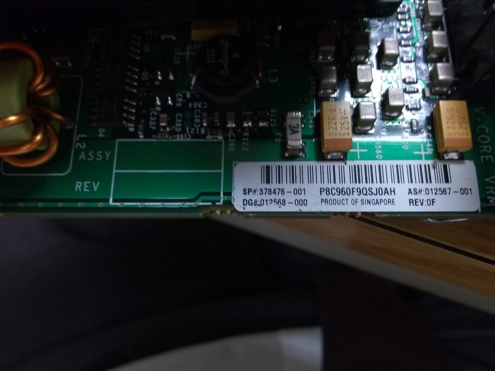 HP 378476-001 Processor & Memory Riser Board with PC3200 & 397844-B21 Processor