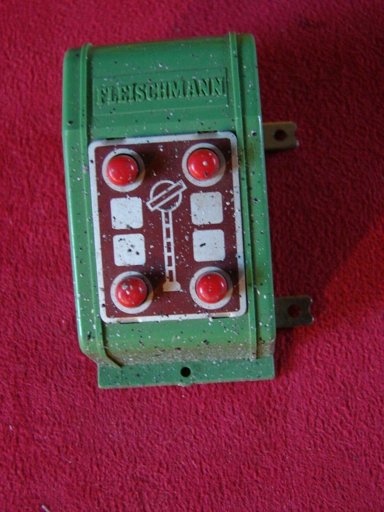 FLEISCHMANN HO N 6922 BOITIER DECROCHE WAGON TRAIN ELECTRIQUE