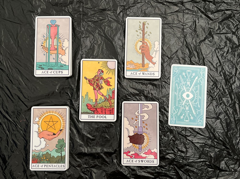 Modern Witch Tarot Deck