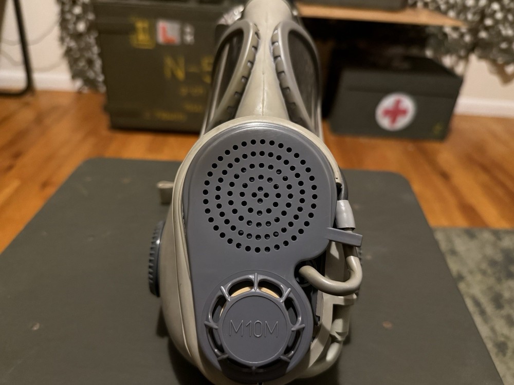 Czech M10M Gasmask
