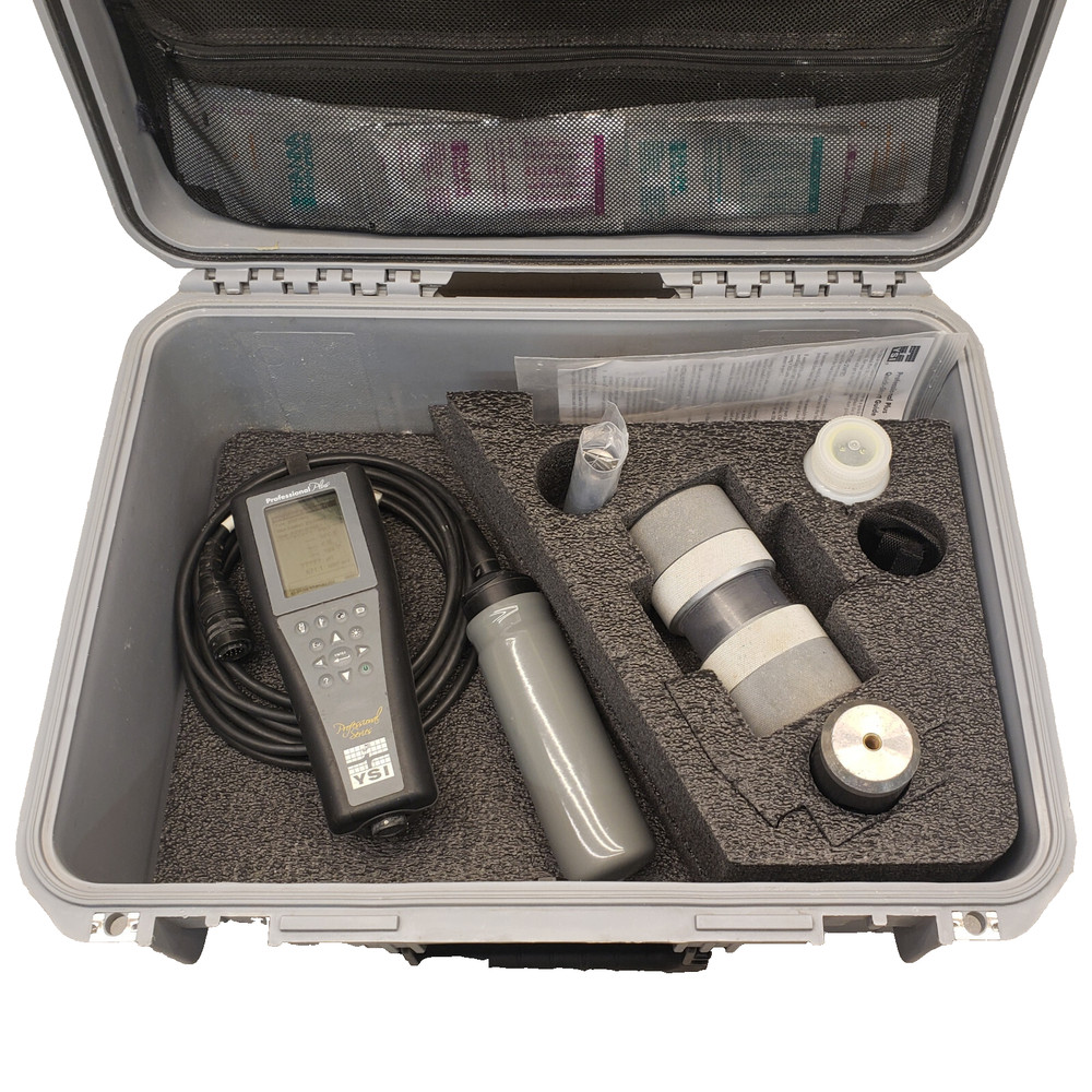 YSI ProPlus Instrument + ProComm II Saddle & ProQuatro 4m Quad Sensor Probe Kit