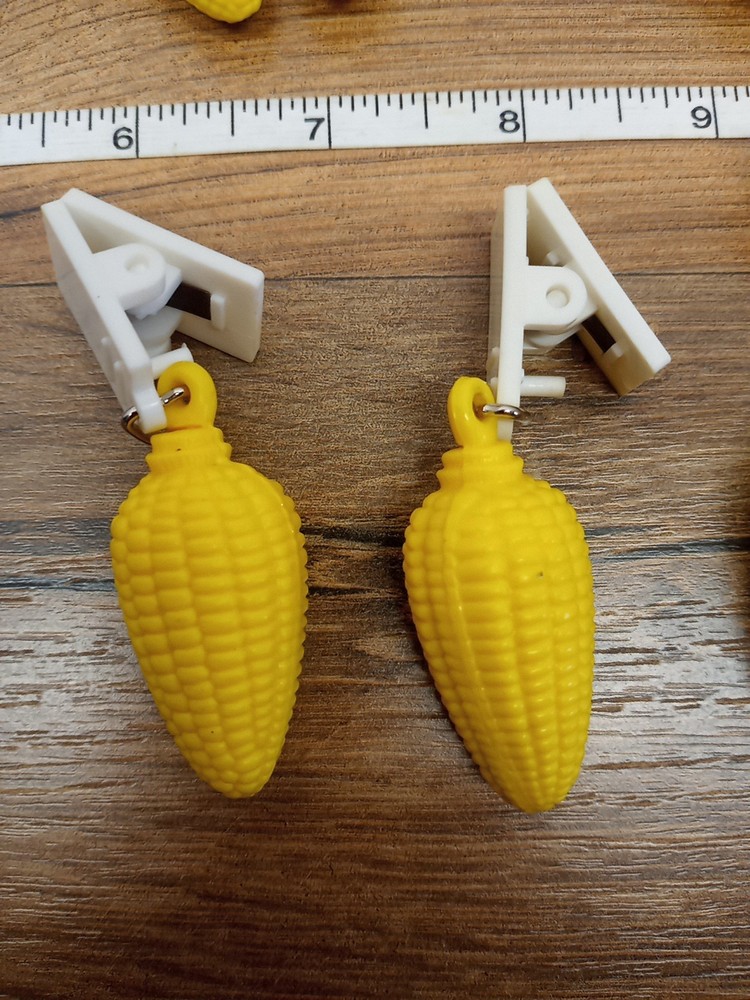 8 Corn On The Cob Table Cloth Wrights With Spring Clips