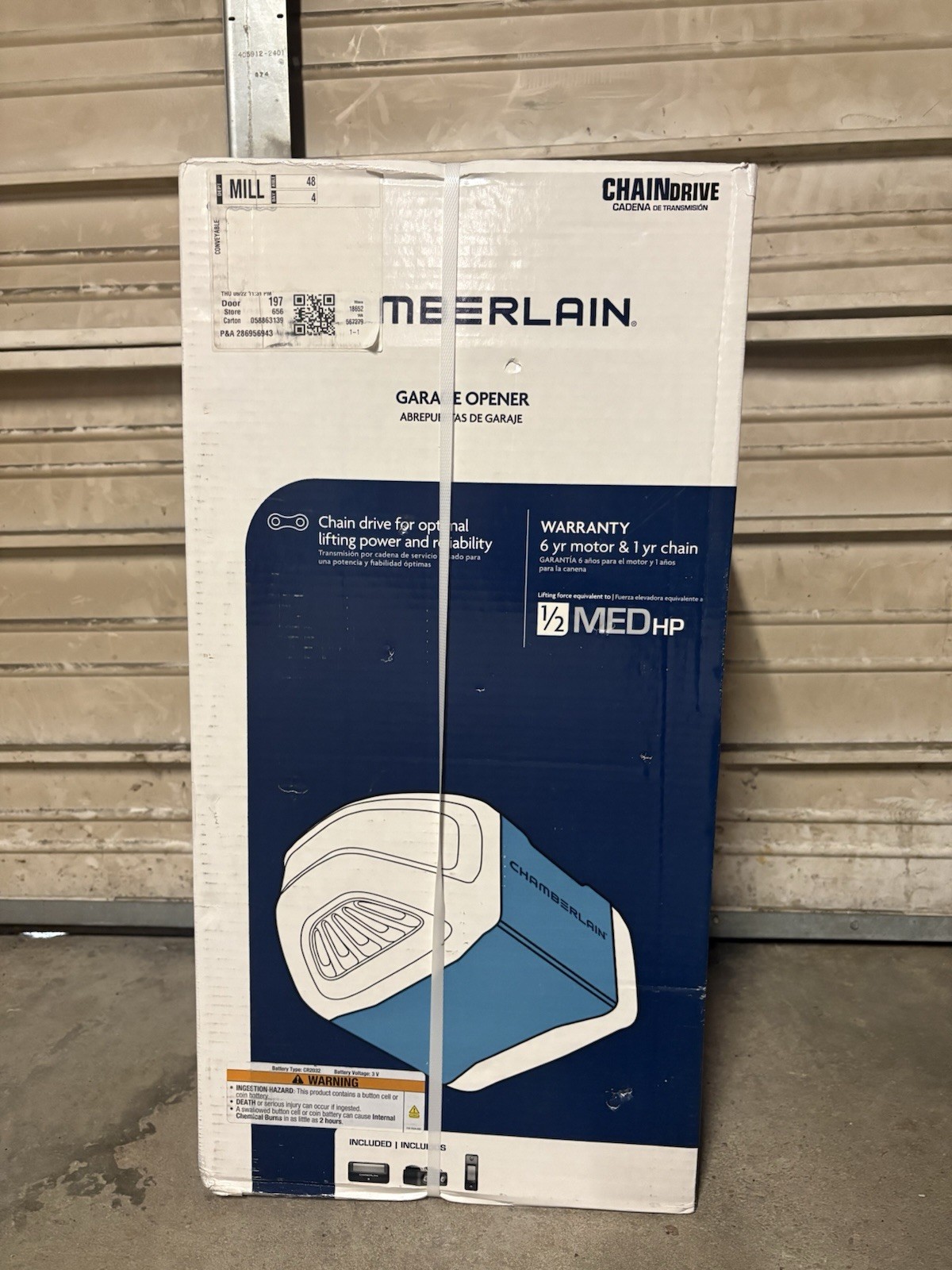 Chamberlain C2102 1/2 HP Chain Drive Garage Door Opener w/MED Lifting BRAND NEW