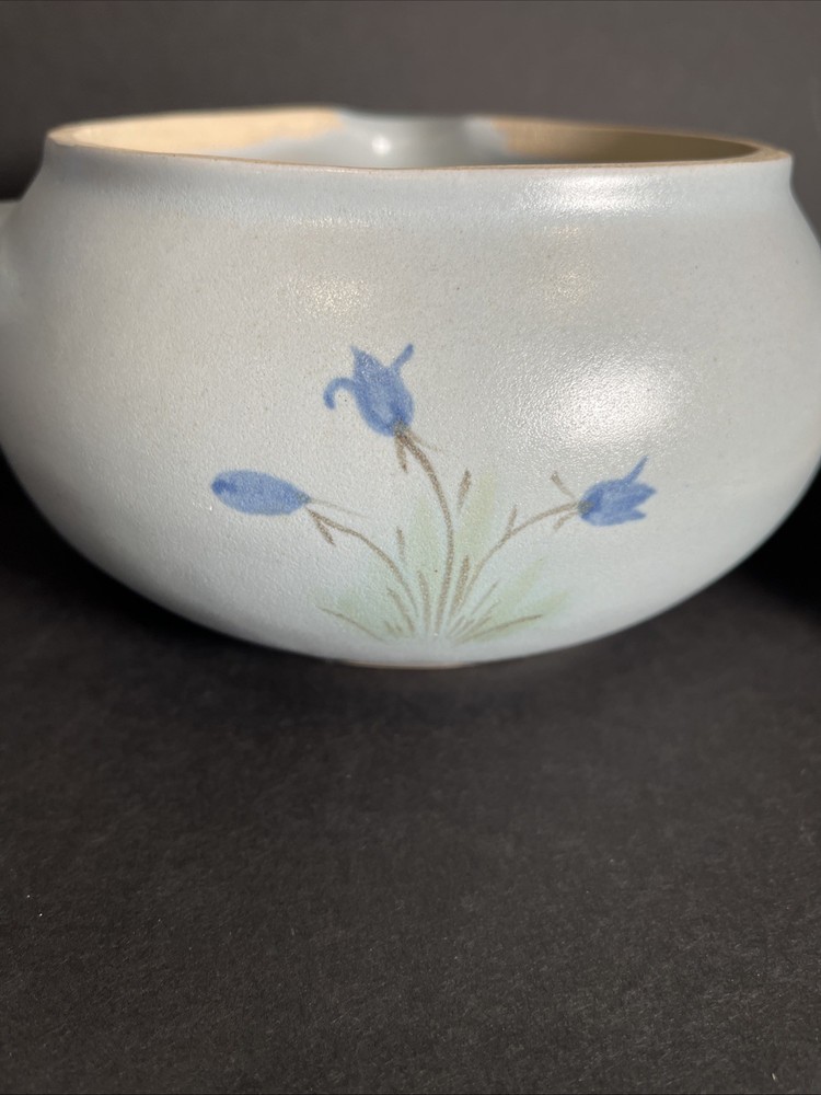 Thistleware by Buchan Scotland Covered Spouted Casserole Stoneware 301