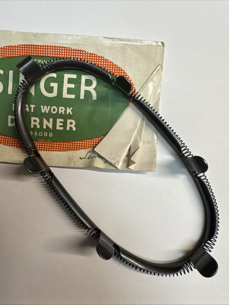 Singer Sewing Flat Work Darner With Instructions Number 36088 Excellent!