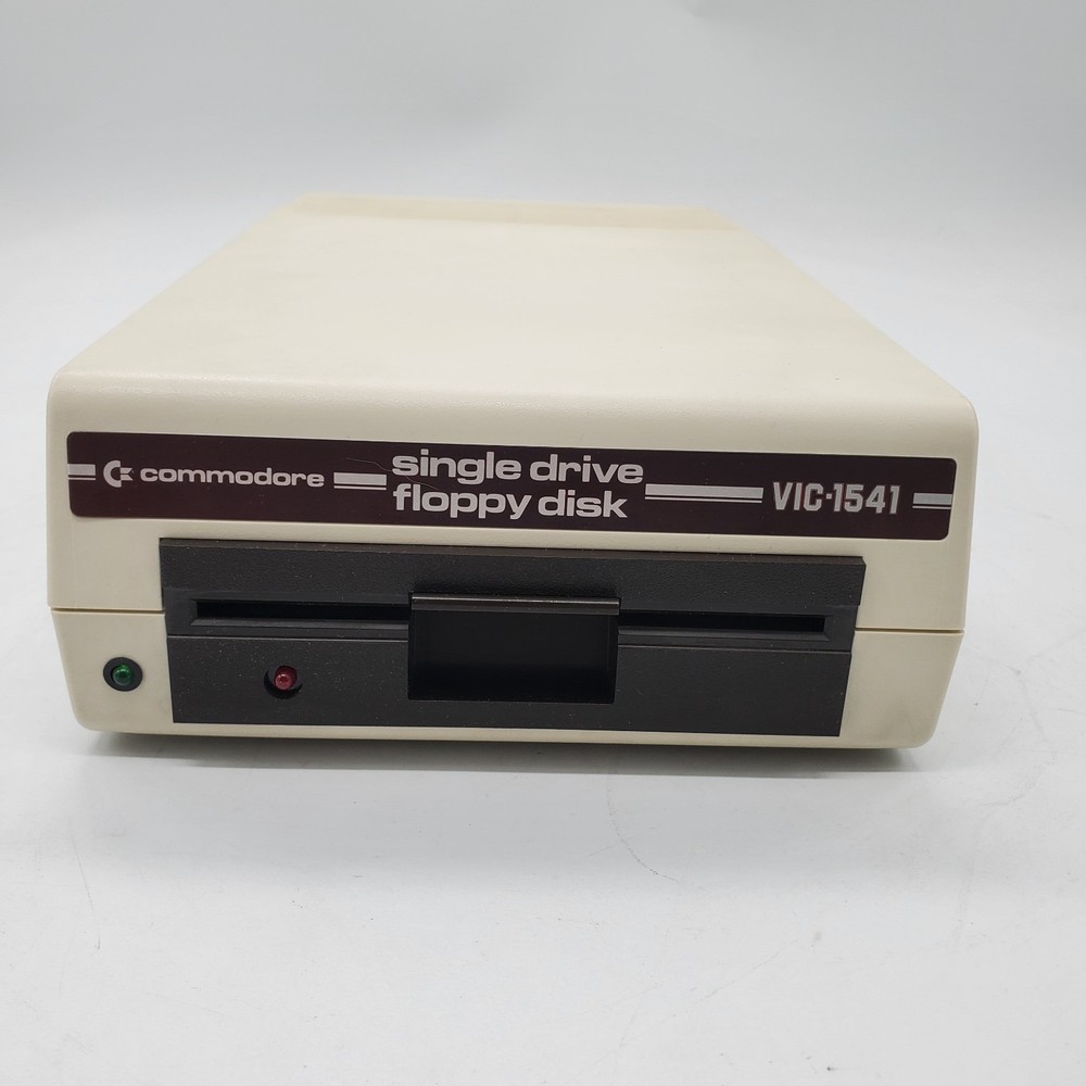 COMMODORE VIC-20 COMPUTER + VIC 1541 DISK DRIVE + JOYSTICK [CLEANED/TESTED 100%]