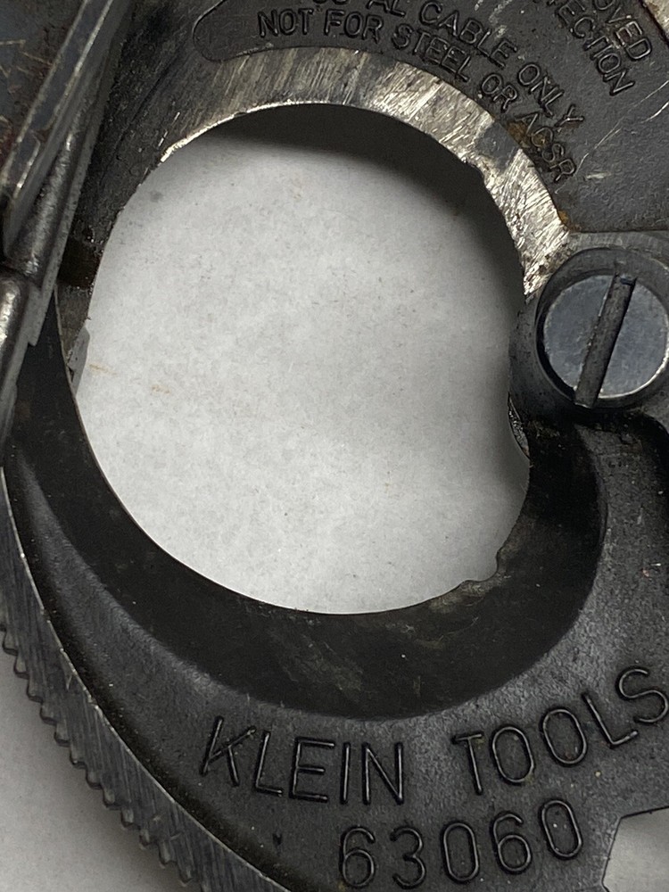 KLEIN Tools 63060 Ratcheting Copper Cable Cutter - Made in Germany