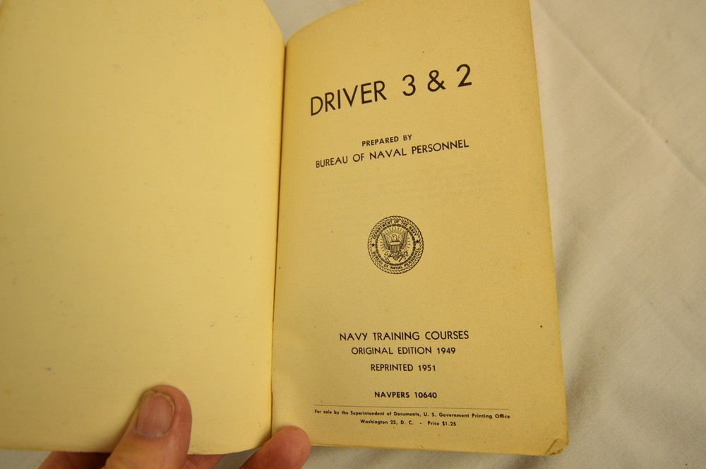 U.S. Navy Navpers 10640 Driver 3 & 2 Basic Training Book 1951 Edition 8" x 5"