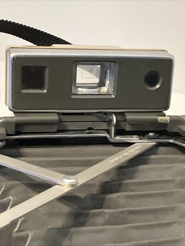 POLAROID 230 AUTOMATIC LAND CAMERA W/ Manual-UNTESTED- As-is
