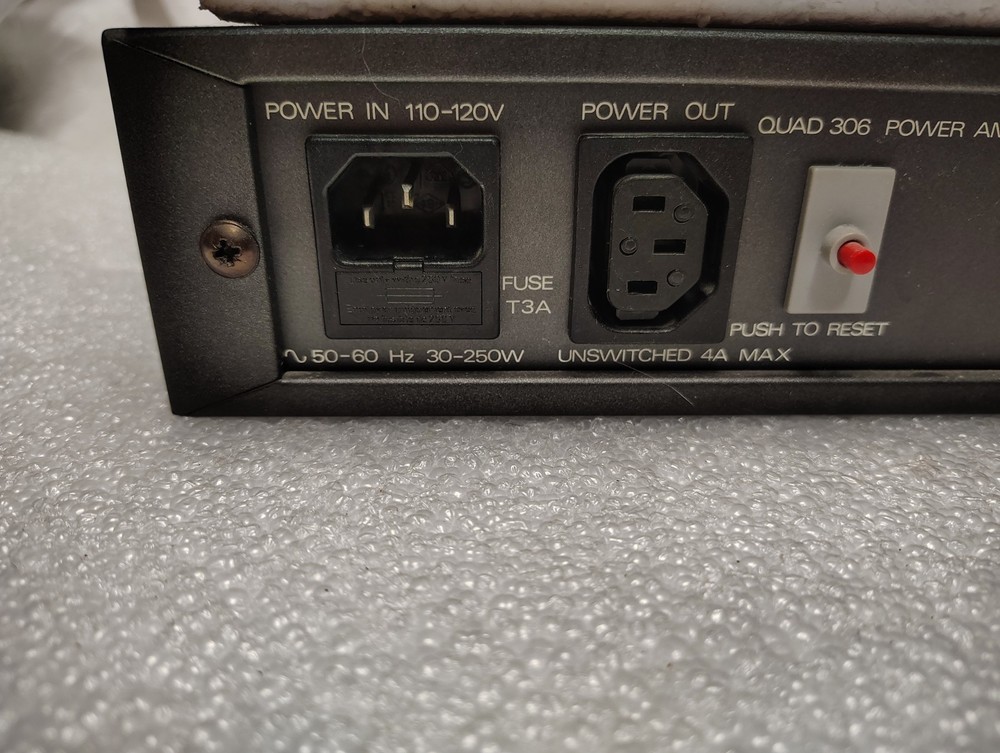 QUAD control unit 34, power amplifier 306 and Tuner FM4