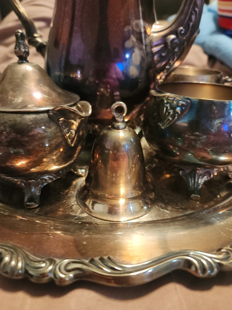 Vintage Set of Eight Georgian Style Oneida Tea Set Silver Plate With Timer