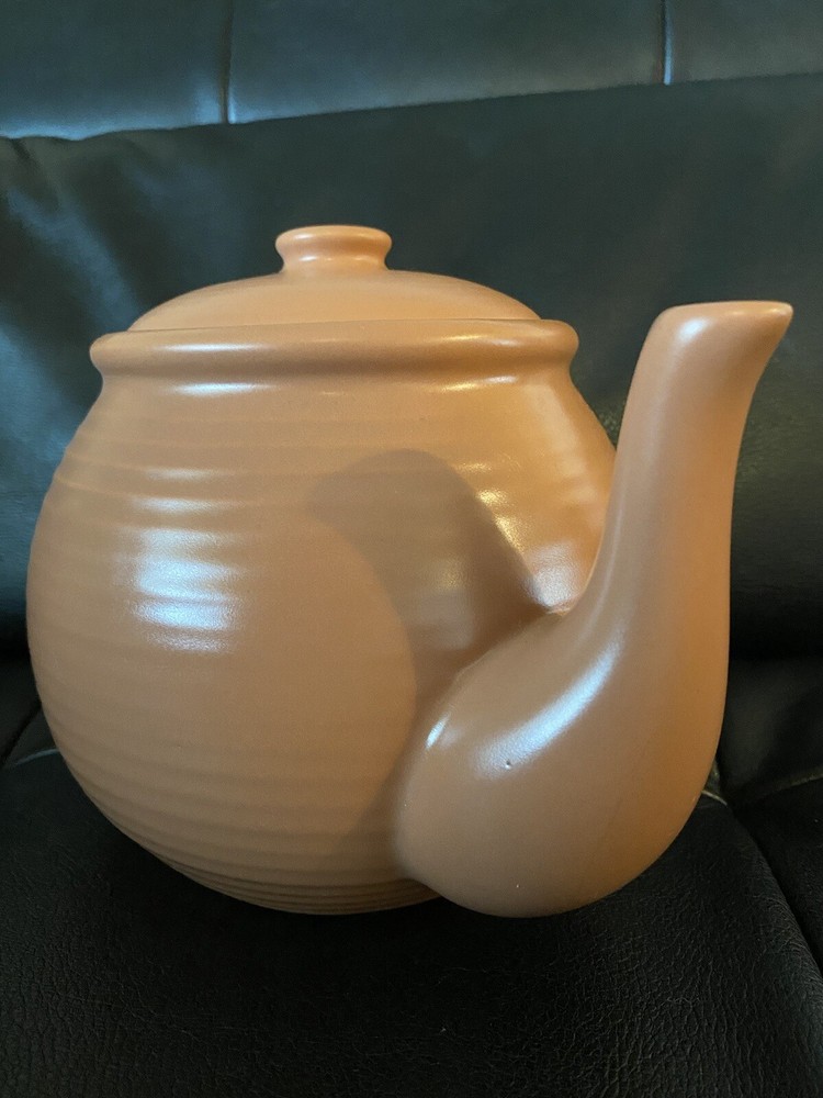 Mauve Beehive Ripple Tea Pot Ceramic 8 Cup