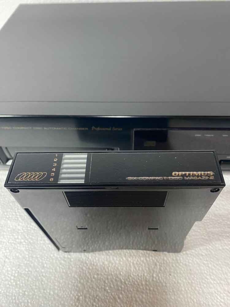 Optimus CD-7250 Automatic CD 6 Disc Changer TESTED
