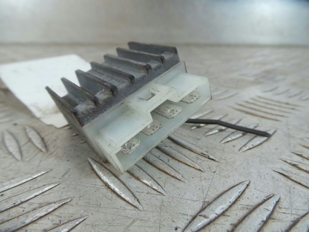 2003 YAMAHA YQ YQ100 RECTIFIER REGULATOR