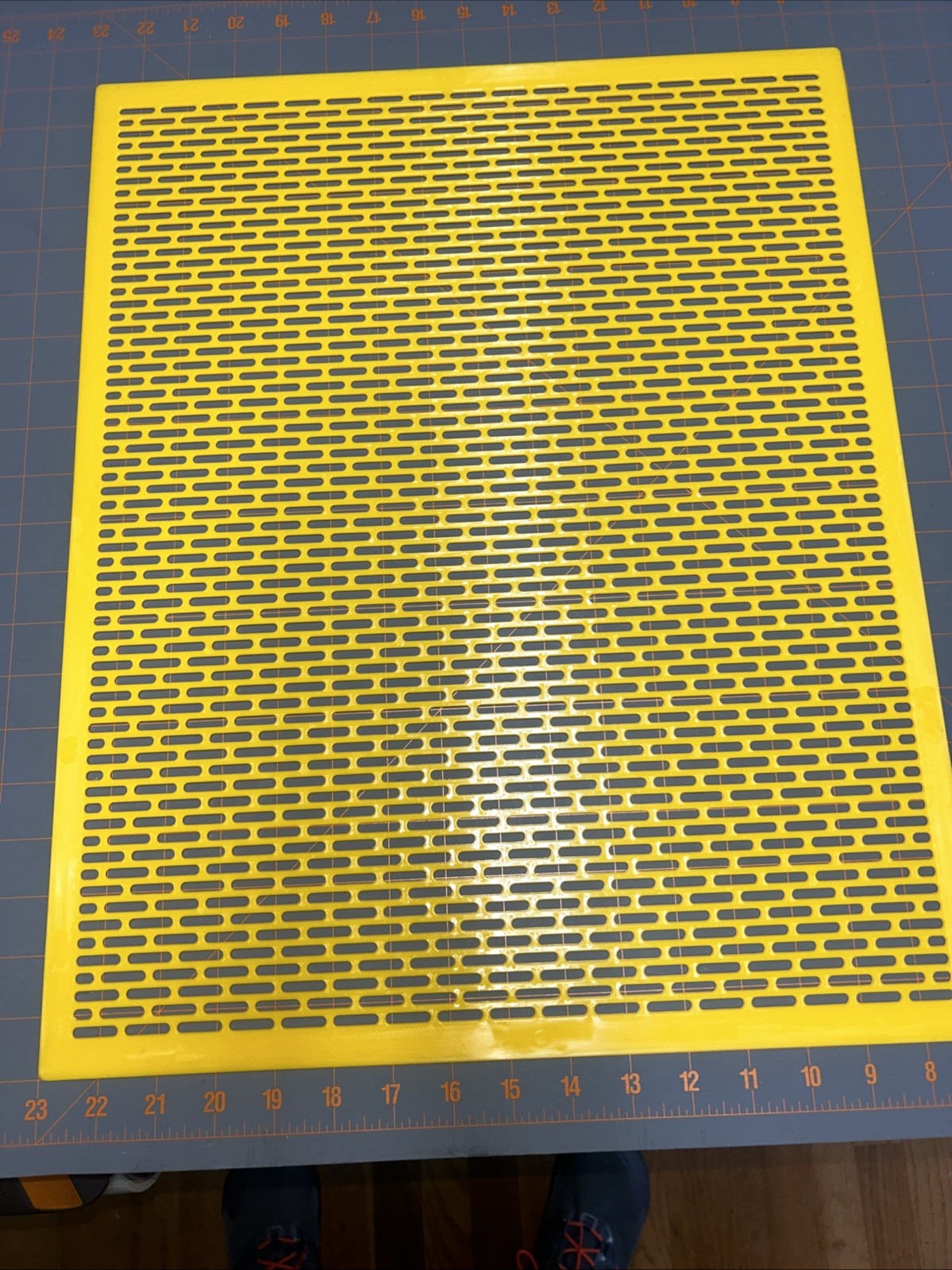 4 PCS Plastic Queen Excluder 10 Frame Queen Bee Excluder Langstroth Hives