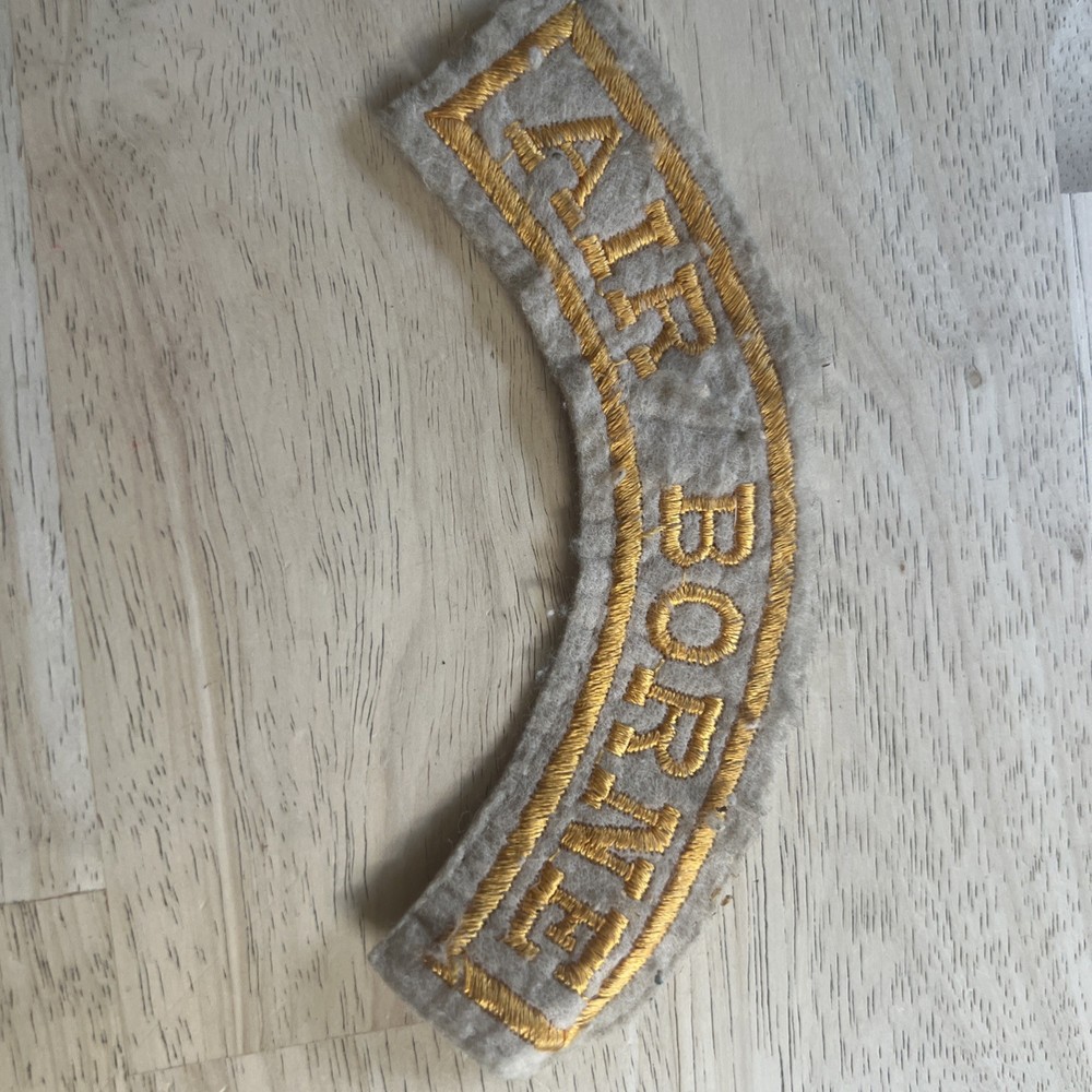 VTG AIR BORNE FELT PATCH