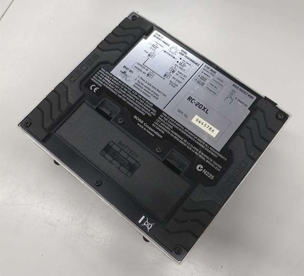BOSS Model RC-20XL Loop Station