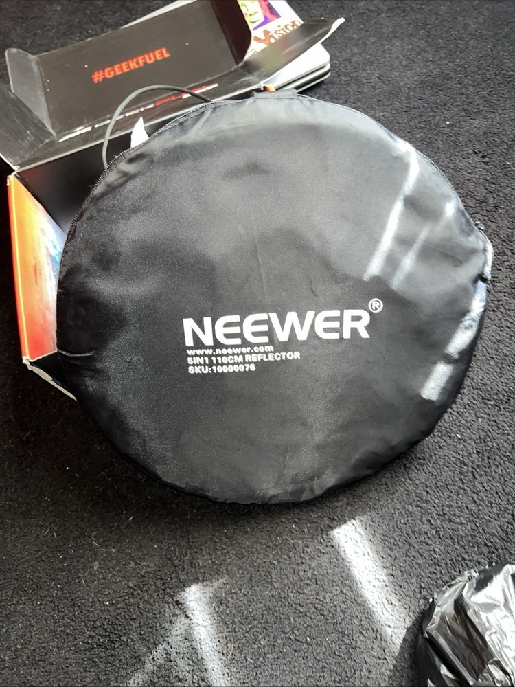NEEWER 5-in-1 Reflector  110cm