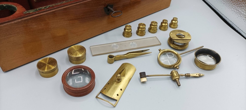 GERMAN CHEST-TYPE MICROSCOPE