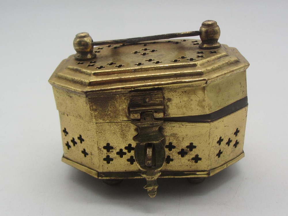 BRASS 4" by 3" Rectangular Trinket Box w/Locking Lid