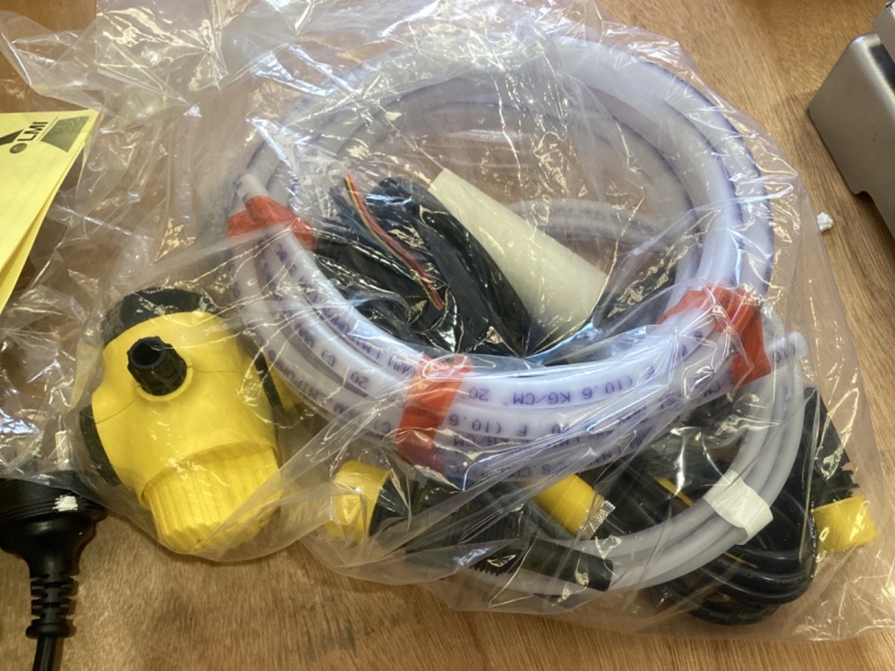 LMI B926-392SI Electronic Controlled Metering Pump 240VAC