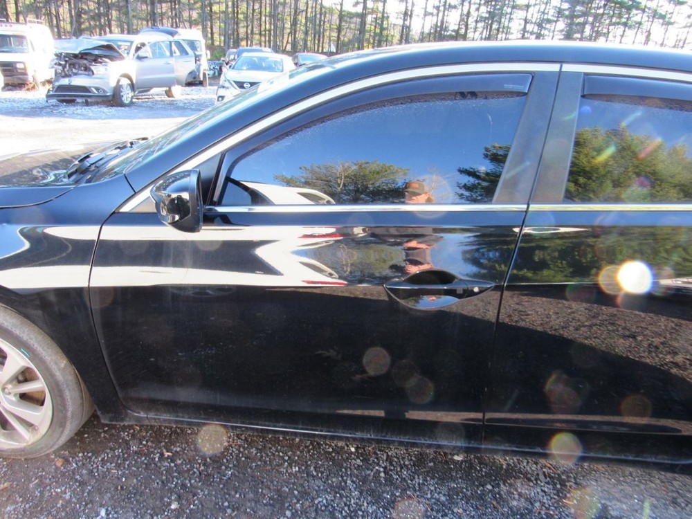 ILX 2017 Glove Box 1009360