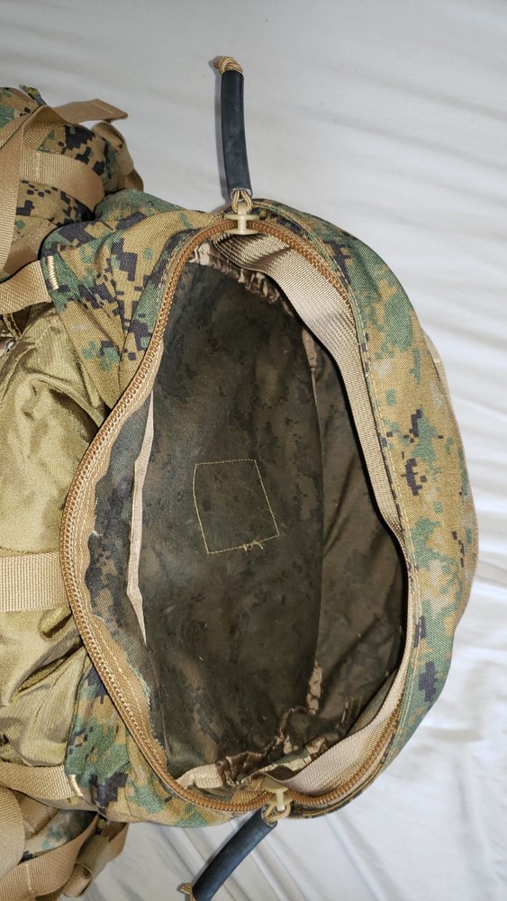 APB03 ILBE Recon main pack complete plus accessory pouches