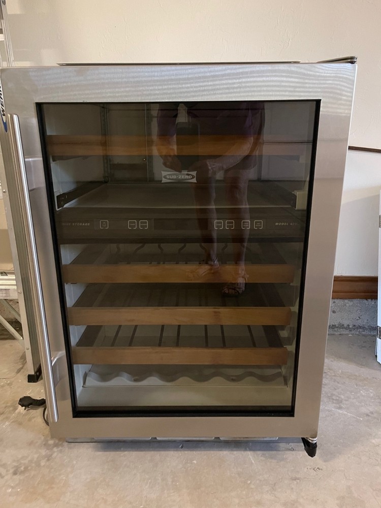 sub zero wine cooler 424FS